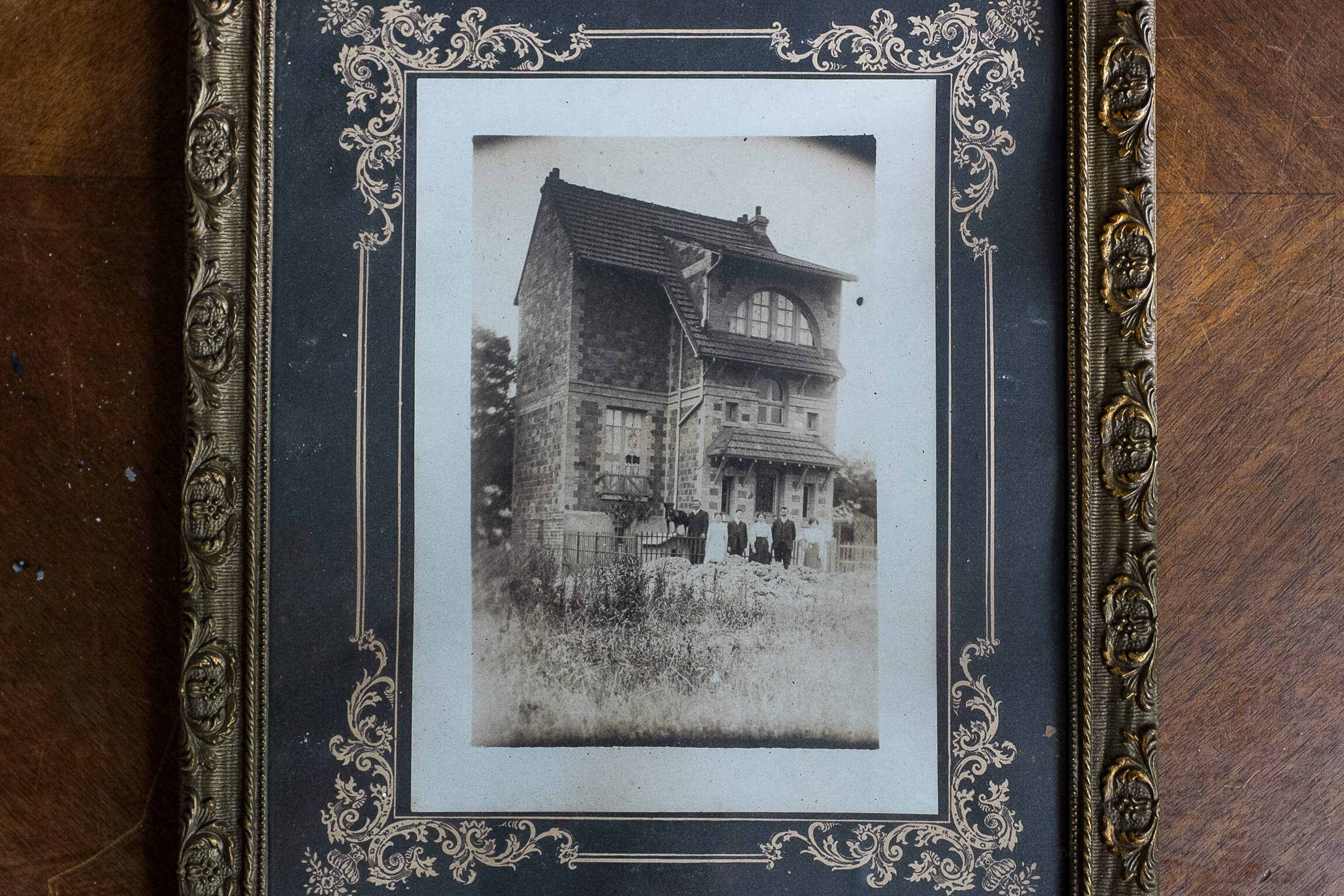 premiere maison temoin de la campagne a paris en photo d'epoque