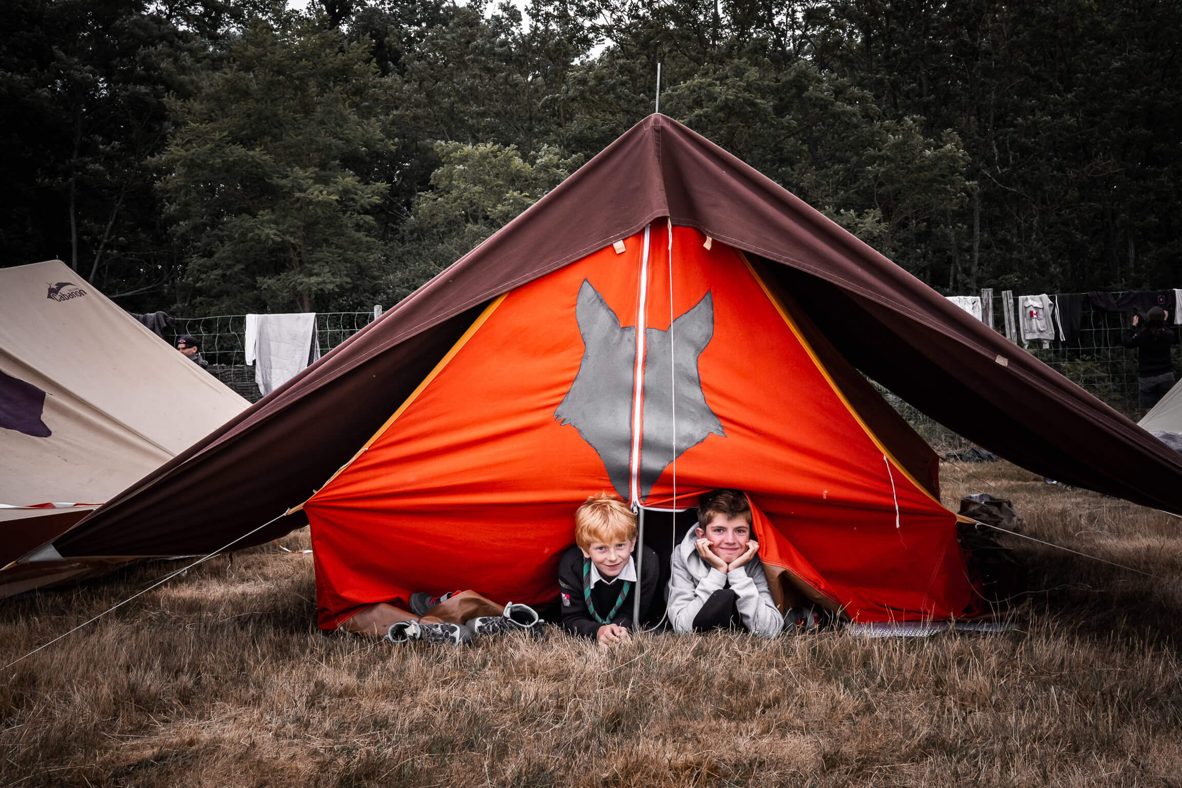 Gros rassemblement de Scouts Unitaires de France (SUF) pour la Pentecôte au château de Chambord pour célébrer les 50 ans du mouvement.